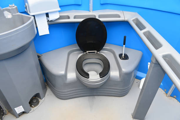 Portable Toilet Options We Offer in Dora, AL